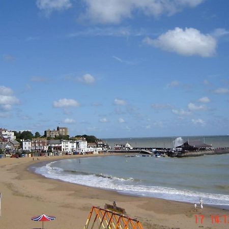 Smuggler'S Cottage Broadstairs Exteriér fotografie